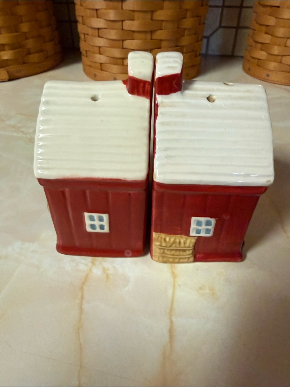 Pioneer Woman Red and White Barn Ceramic Salt & Pepper Shaker Set - Home Accents - Picture 5 of 8